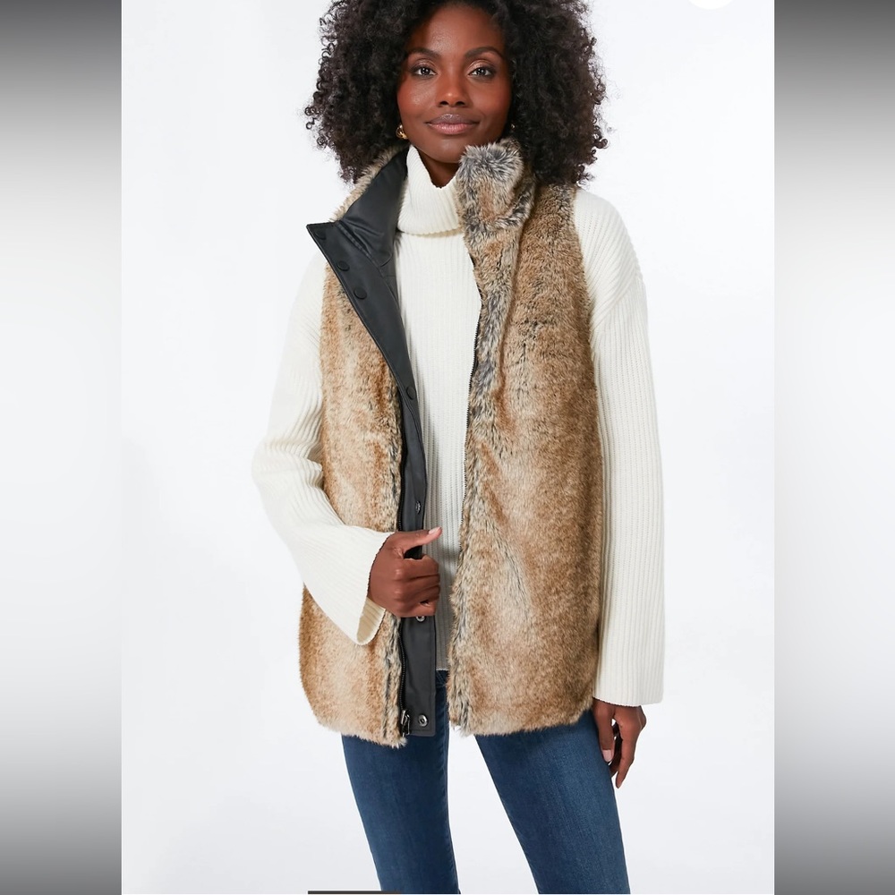 WEATHERPROOF Reversible faux fur vest